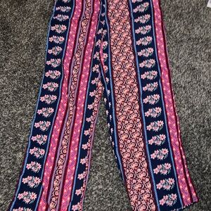 New Look Floral Patterned Pants